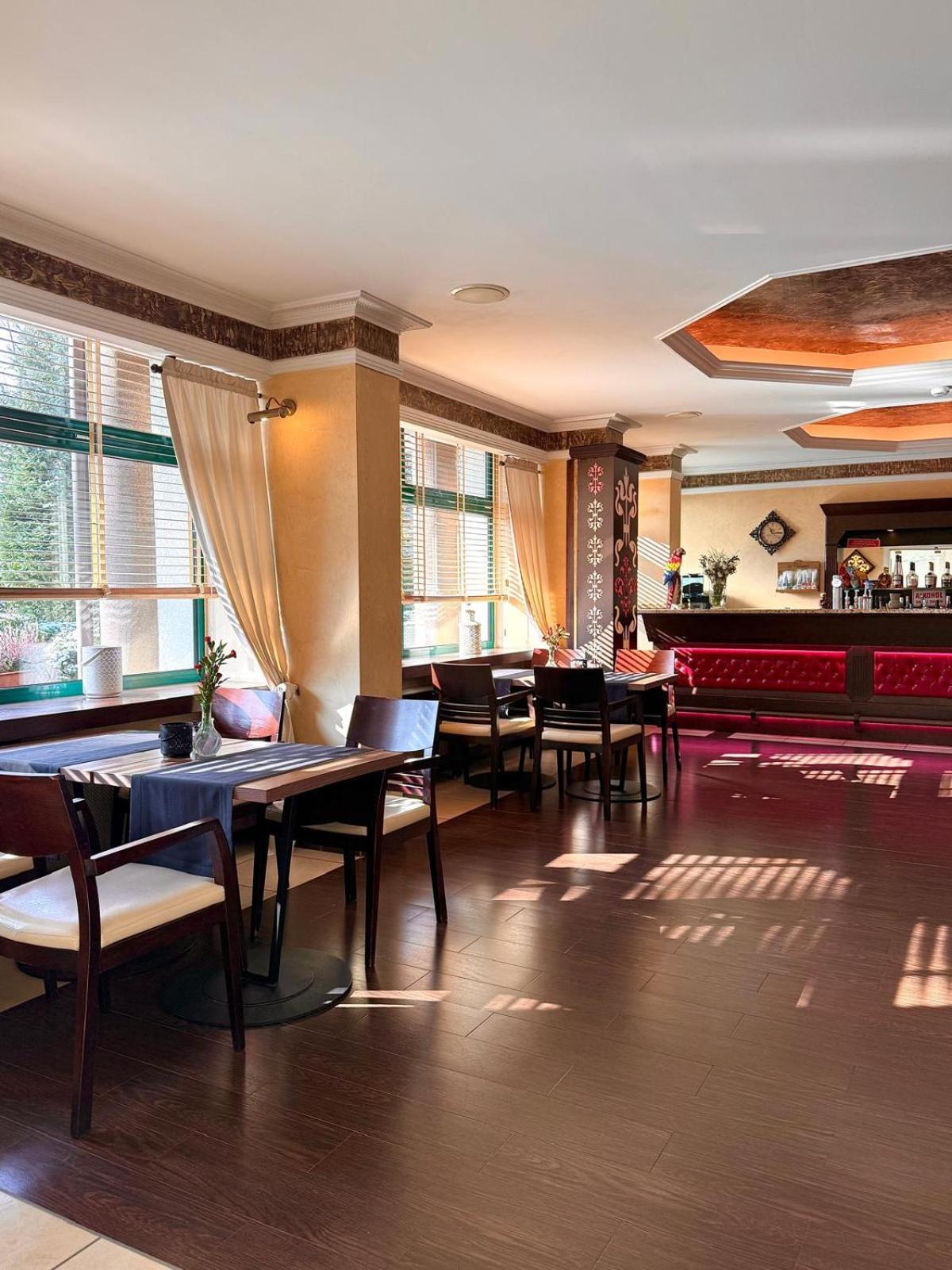 Papuga Park Hotel Wellness Marrakesz & Spa 비엘스코-비아와 외부 사진